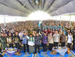 Herman Deru Harapkan Para Alumni SMK Jadi SDM Siap Kerja Bahkan Bisa Mandiri Dengan Usaha Sendiri