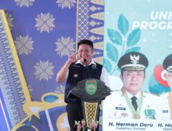 Program BERKAT Resmi Dilaunching Herman Deru, Warga Sumsel Berobat Cukup  Gunakan  KTP 